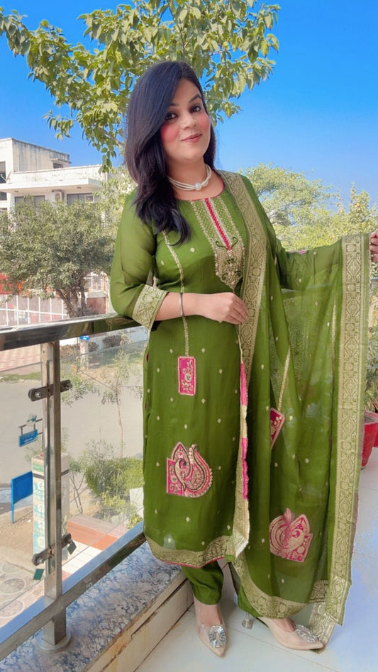 Focusing on the beautiful Sheesha work on the neckline.