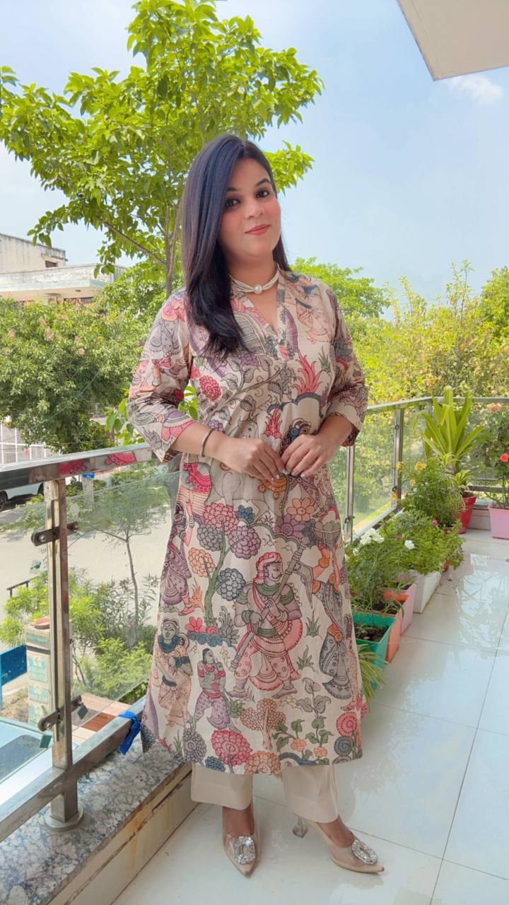 Beige Color Long Kurti Set For Summers ☀️