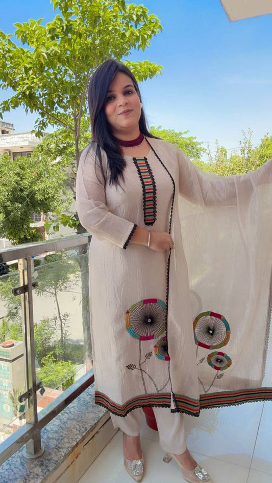 White Kurta set With Crush Tissue Fabric