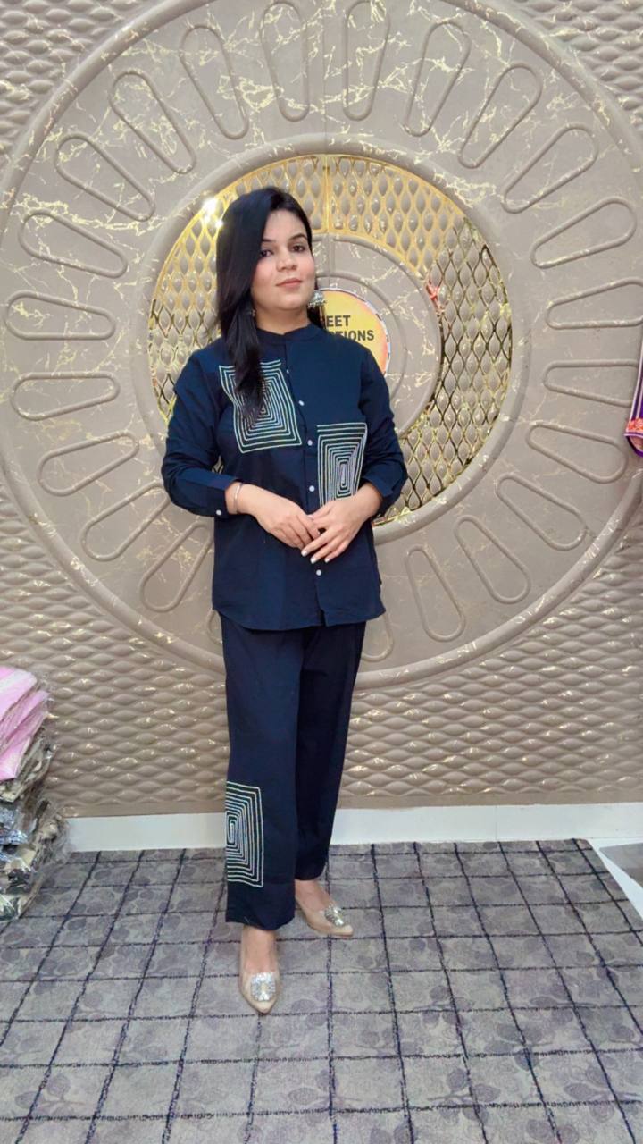 Women Black Embroidered Cord-Set