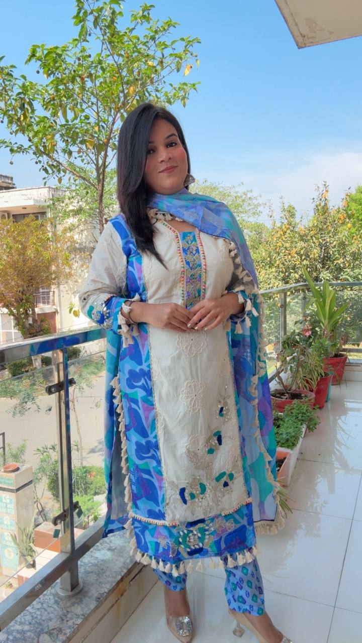 Cotton suit with embroidery and handwork