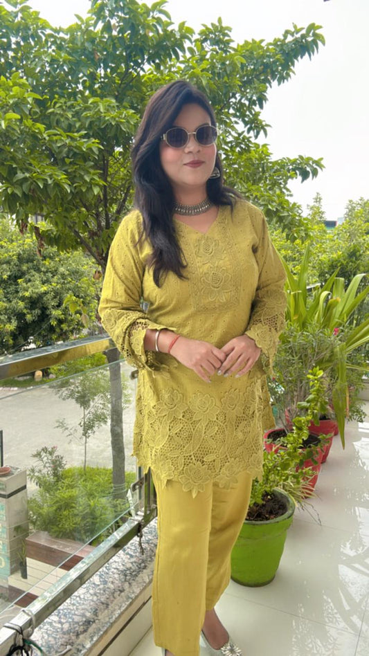 🌿 Elegant Mustard Embroidered SeT