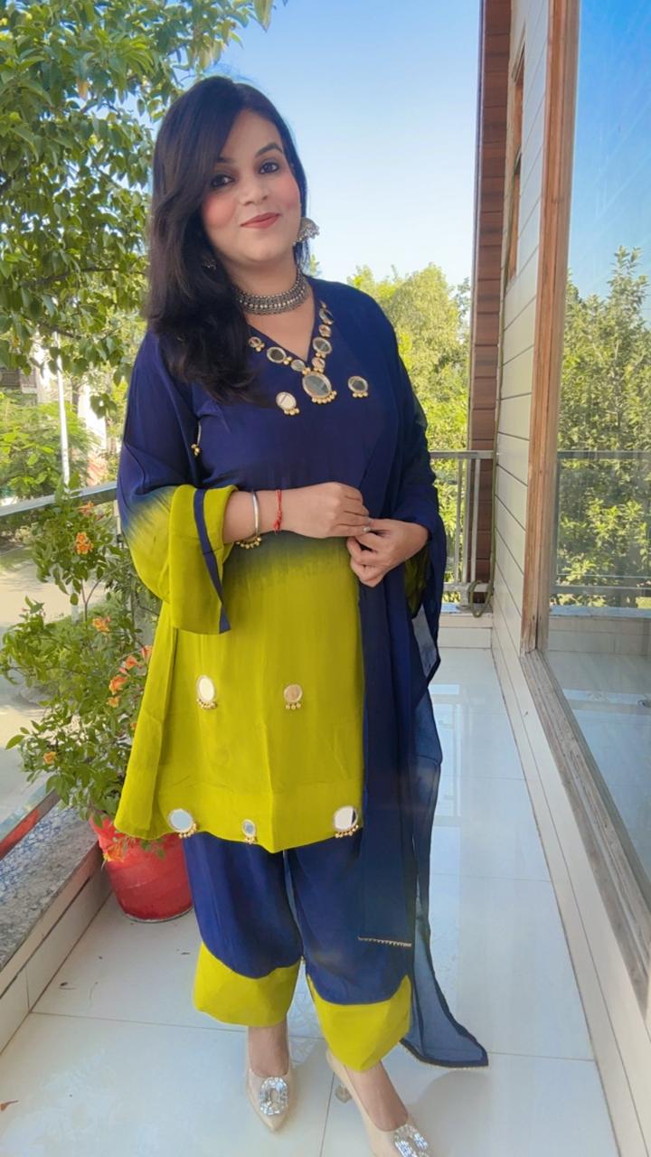 yellow and blue mirror suit