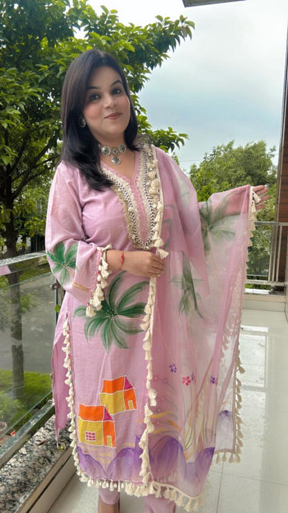 cream-colored tassels