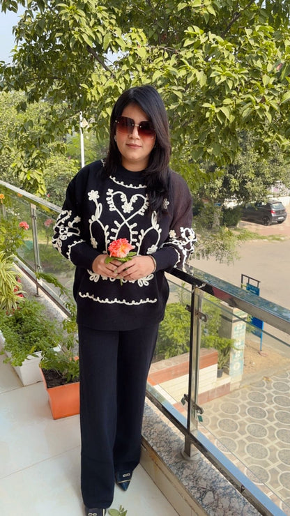 Knitted Co-ord Set (A matching top and bottom made from knitted fabric).