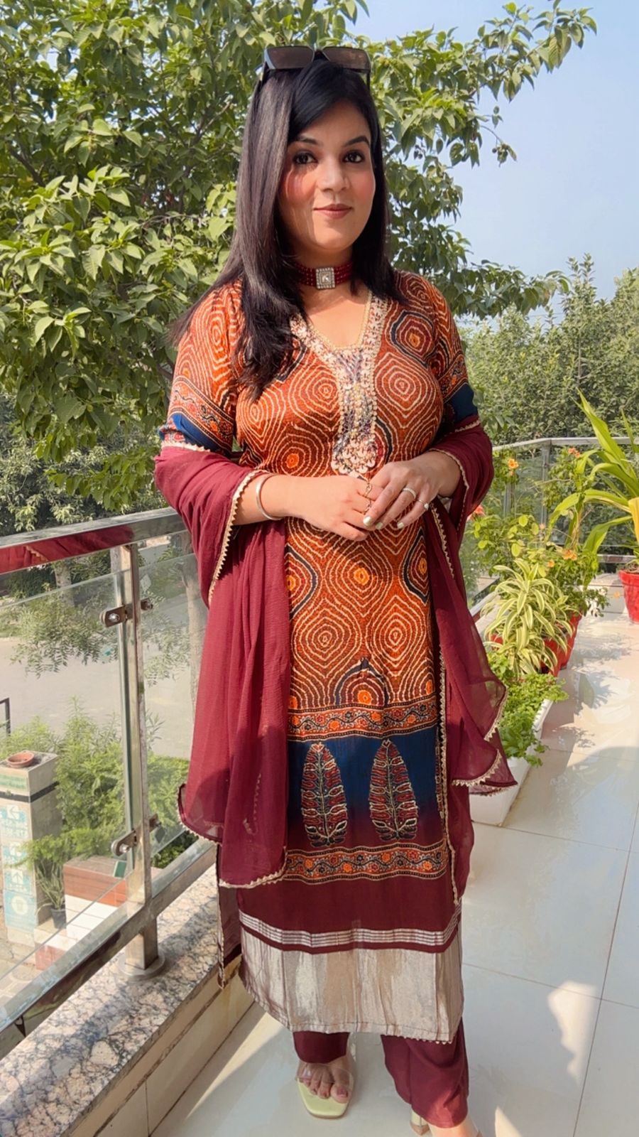 Brown & Rust Bandhani