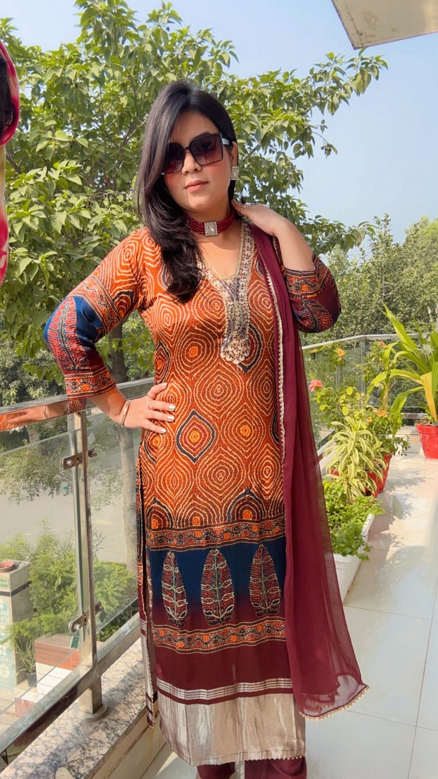 Brown & Rust Bandhani