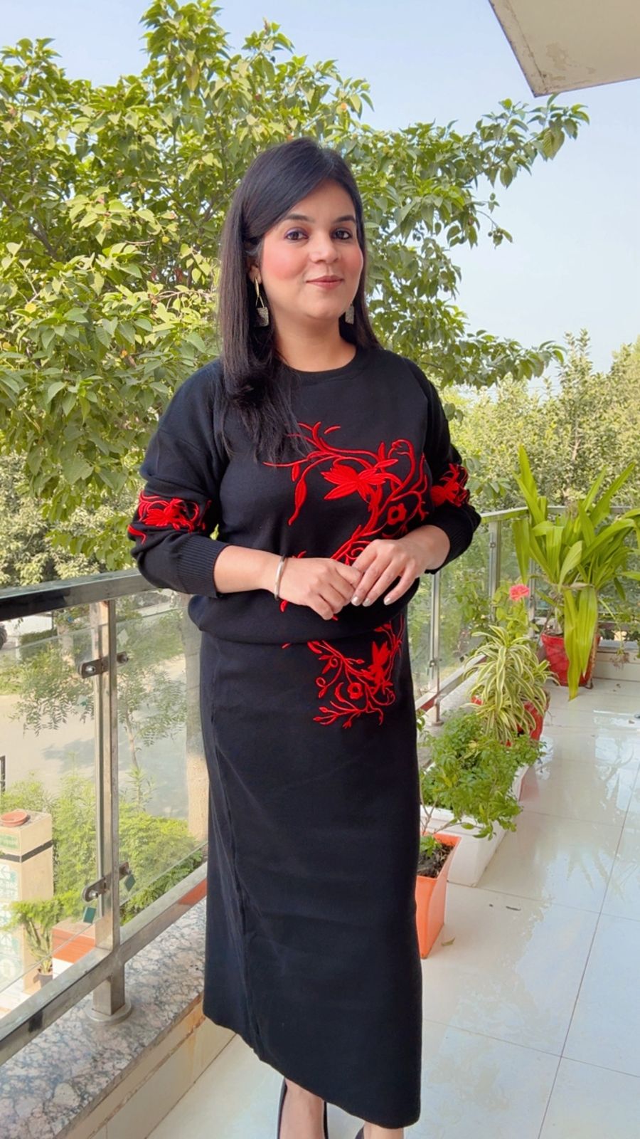 BLACK SKIRT CORD-SETS