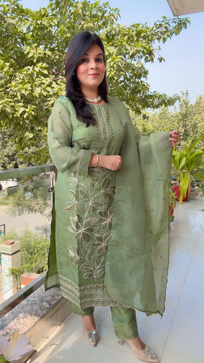 Tissue shimmer silk green