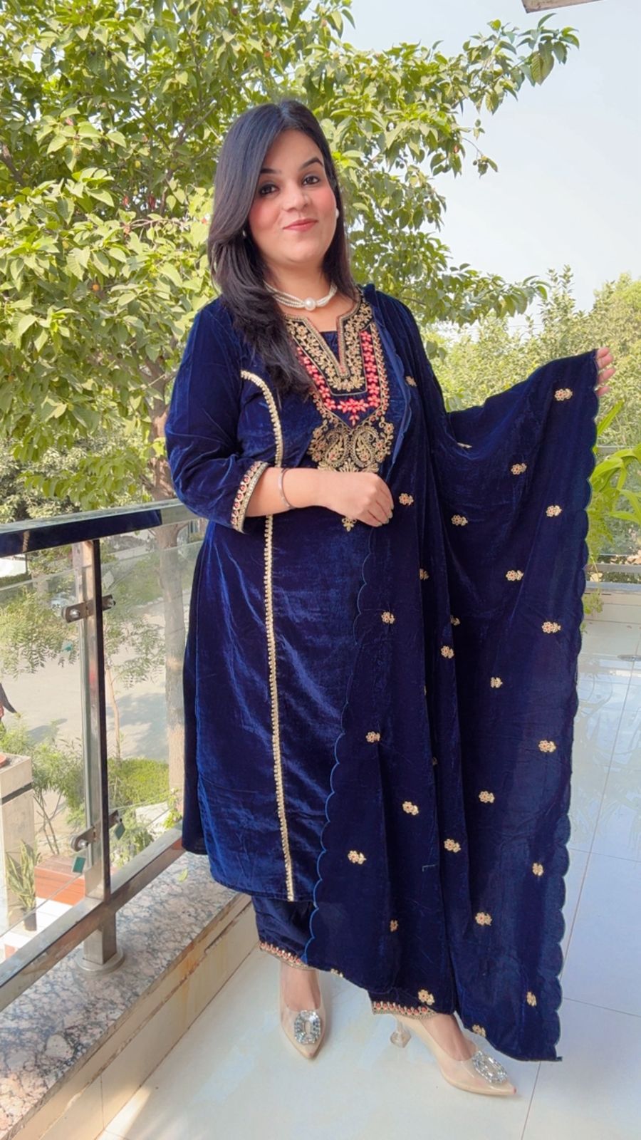 THE DEEP BLUE VELVET SUIT