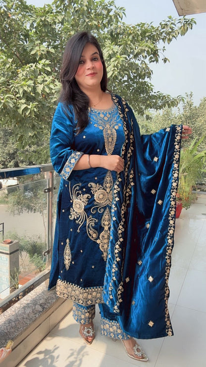 CRUSH VELVET TEAL BLUE