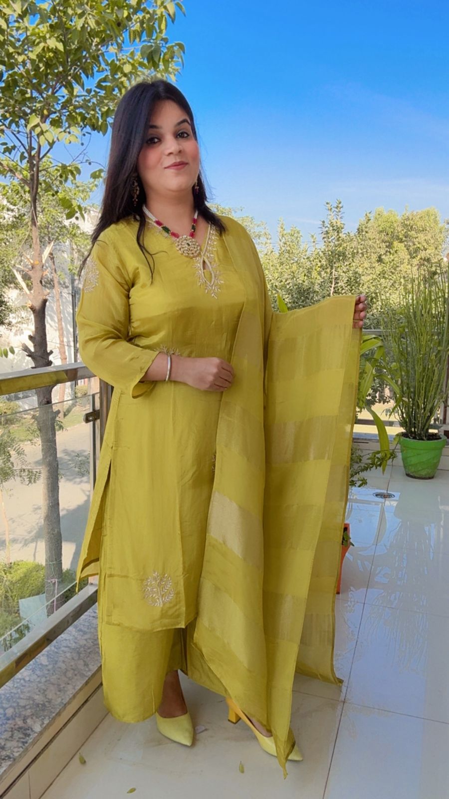 YELLOW PLAZZO SUIT
