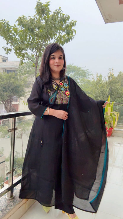 THE BLACK FLORAL SUIT
