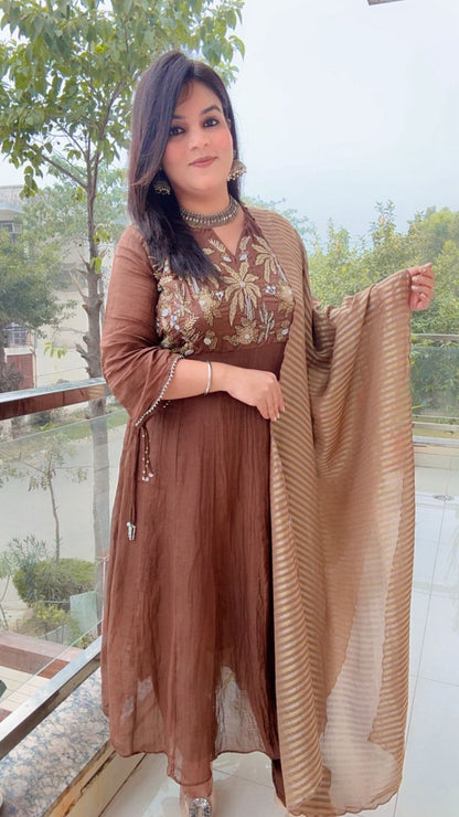 THE BROWN A-LINE SUIT