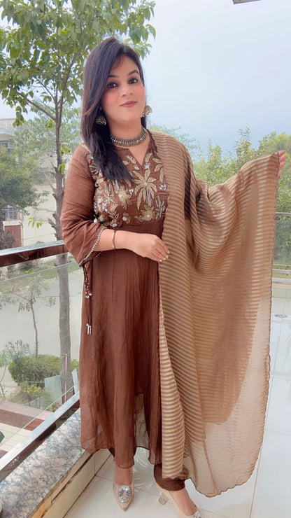 THE BROWN A-LINE SUIT