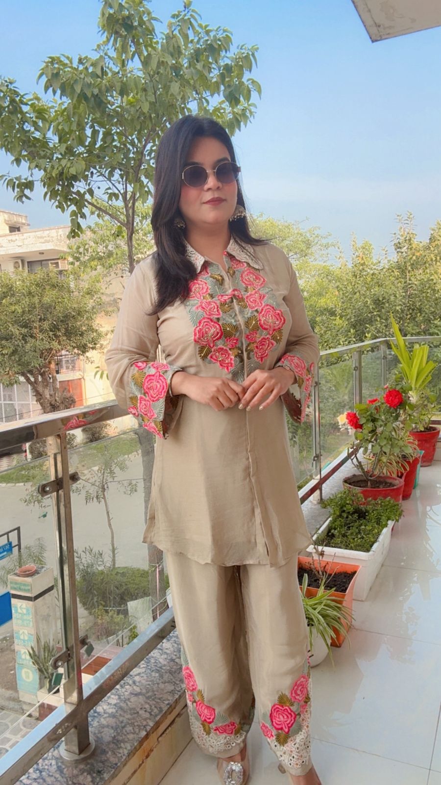 PINK OR GOLD FLORAL EMBROIDERY CORD-SET
