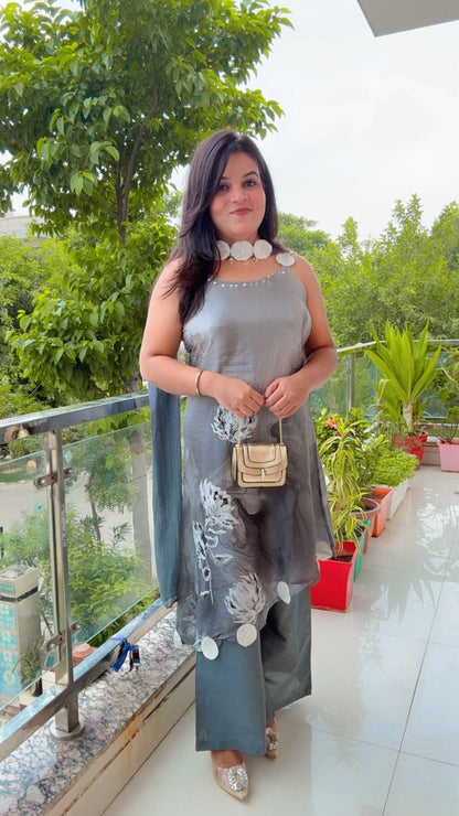 Dola Silk Grey Suit
