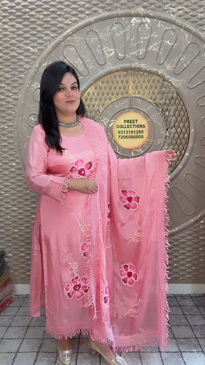 Light Pink Kurta With Pink Motifs