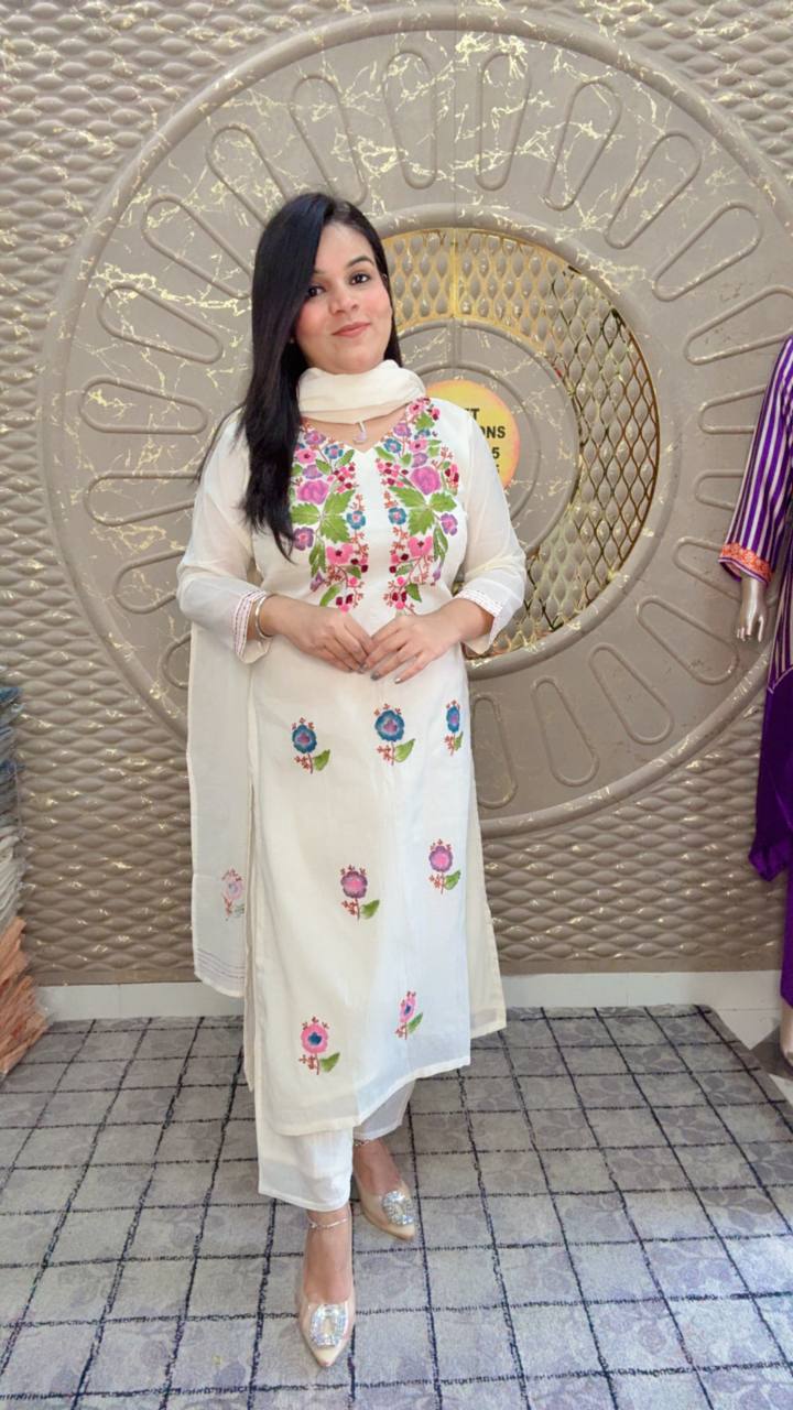 White Mal Cotton Suit