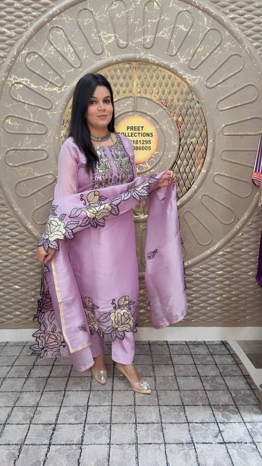 Lavender Shimmer Silk Suit With Embroidered Dupatta 💓