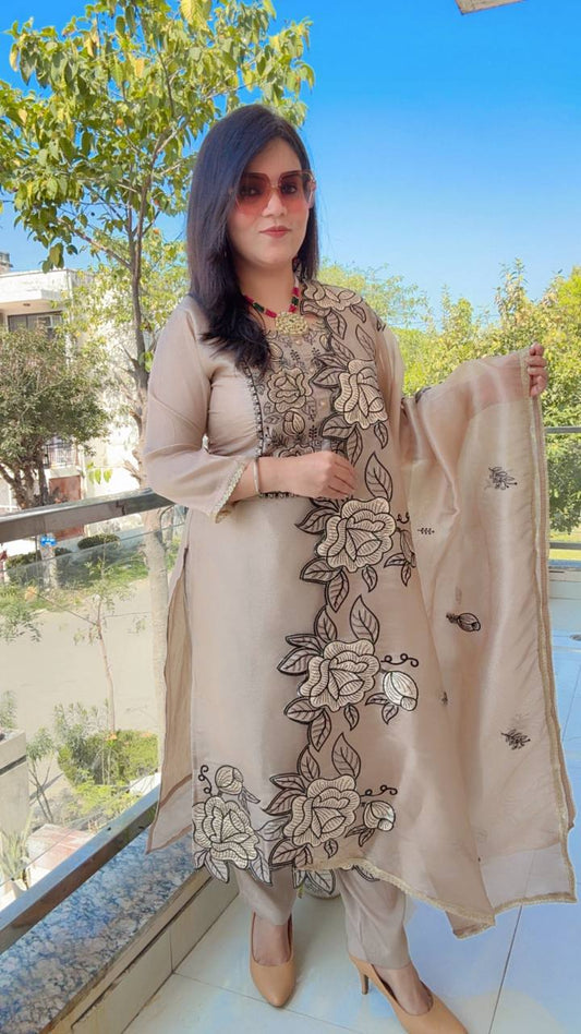 Tissue Shimmer Silk Cream Suit