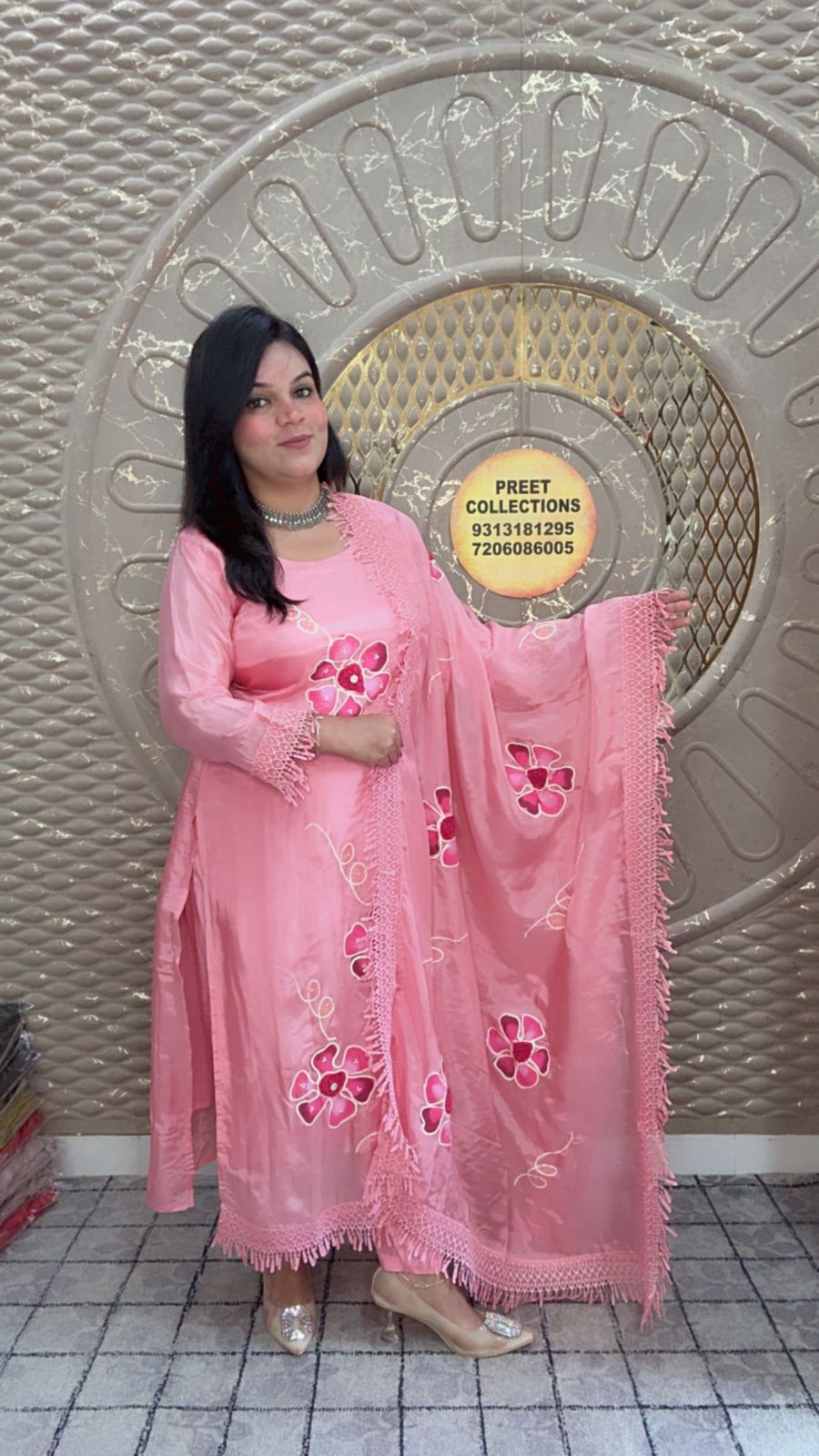 Light Pink Kurta With Pink Motifs
