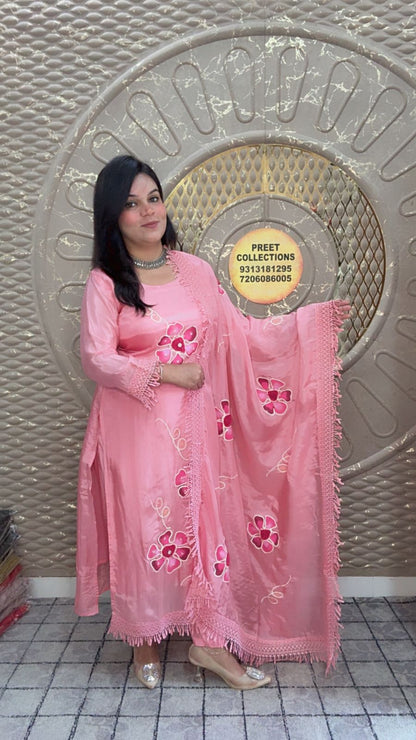 Light Pink Kurta With Pink Motifs